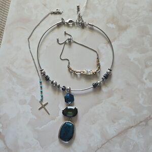 Elegant Silver and Blue Pendant Necklace